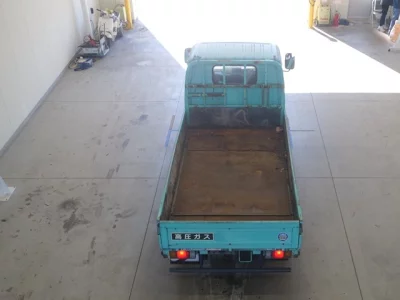 Isuzu ELF  с аукциона в Японии