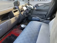 Mitsubishi CANTER лот № 81 оценка R  с аукциона в Японии 4