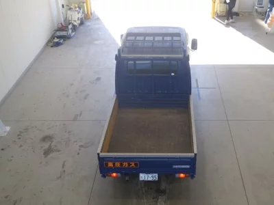 Mazda TITAN  с аукциона в Японии