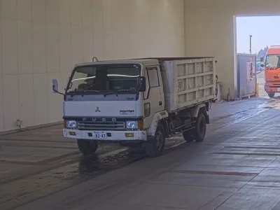 Mitsubishi MINIYON