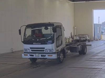 Isuzu FORWARD  с аукциона в Японии