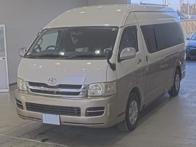 Toyota HIACE  с аукциона в Японии