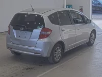 Honda FIT лот № 20139 оценка RA  с аукциона в Японии 1