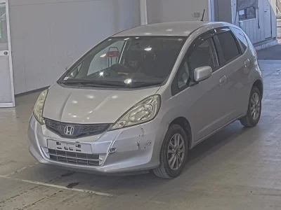 Honda FIT  с аукциона в Японии