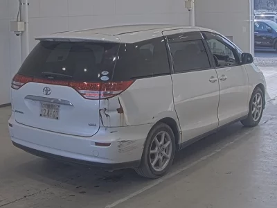 Toyota ESTIMA  с аукциона в Японии