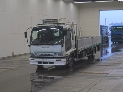 Isuzu FORWARD  с аукциона в Японии