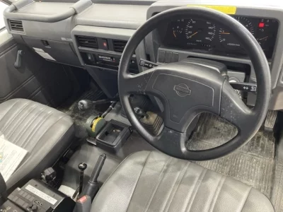 Nissan SAFARI TRUCK