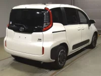 Toyota SIENTA лот № 164 оценка 4.5  с аукциона в Японии 1