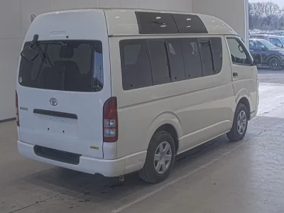 Toyota HIACE VAN  с аукциона в Японии