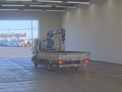 Isuzu FORWARD  с аукциона в Японии