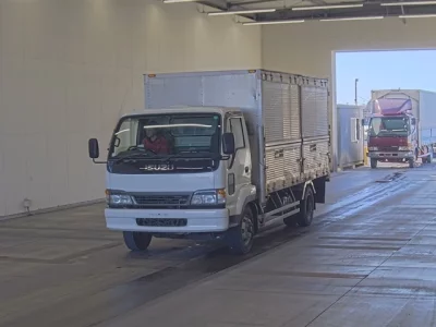 Isuzu ELF  с аукциона в Японии
