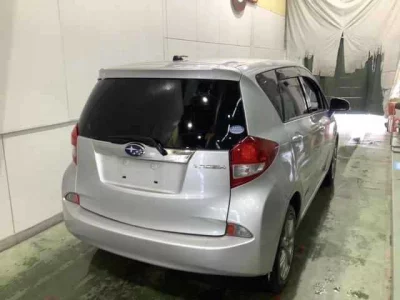 Subaru TREZIA