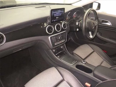 Mercedes-Benz CLA CLASS