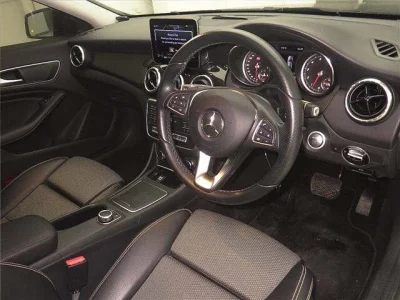 Mercedes-Benz CLA CLASS