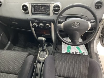 Toyota IST  с аукциона в Японии