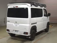 Toyota PIXIS VAN лот № 3252 оценка 4  с аукциона в Японии 1