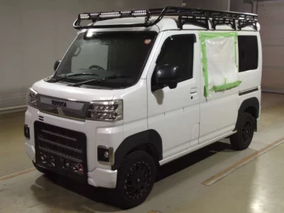 Toyota PIXIS VAN  с аукциона в Японии