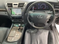 Lexus LS лот № 20212 оценка 3.5  с аукциона в Японии 3