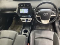 Toyota PRIUS лот № 20219 оценка 3  с аукциона в Японии 3