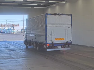 Isuzu FORWARD  с аукциона в Японии