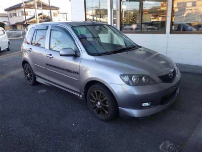 Mazda DEMIO  с аукциона в Японии