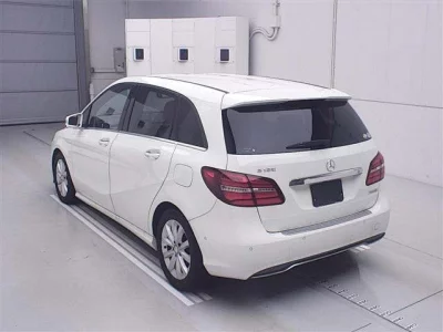 Mercedes-Benz B CLASS