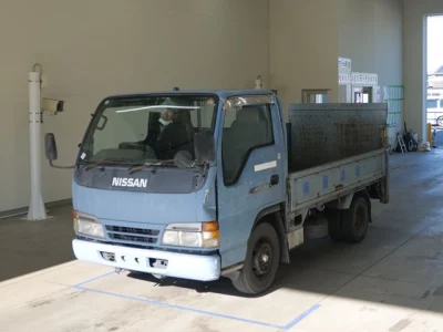 Nissan ATLAS  с аукциона в Японии