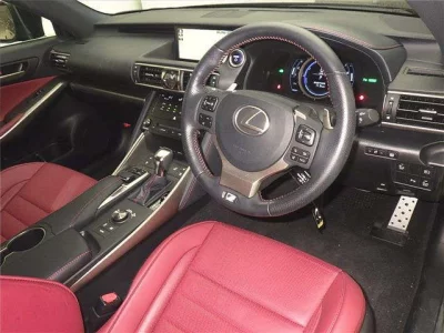 Lexus IS