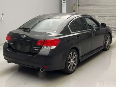 Subaru LEGACY B4  с аукциона в Японии