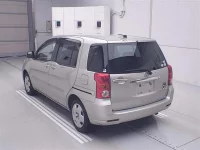 Toyota RAUM лот № 70003 оценка 3.5  с аукциона в Японии 1