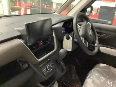 Daihatsu MOVE  с аукциона в Японии