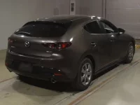 Mazda MAZDA3 лот № 274 оценка 3  с аукциона в Японии 1