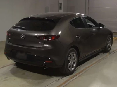Mazda MAZDA3  с аукциона в Японии