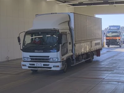 Isuzu FORWARD  с аукциона в Японии