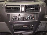 Mitsubishi MINICAB VAN лот № 70040 оценка 3.5  с аукциона в Японии 5