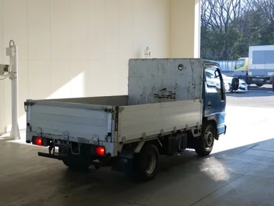 Isuzu ELF  с аукциона в Японии