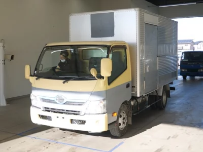 Hino DUTRO  с аукциона в Японии