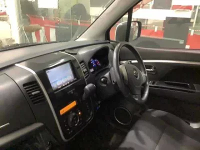 Suzuki WAGON R  с аукциона в Японии