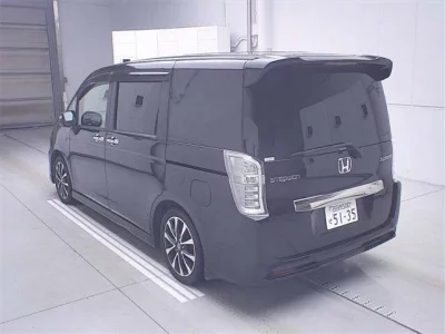 Honda STEP WAGON  с аукциона в Японии