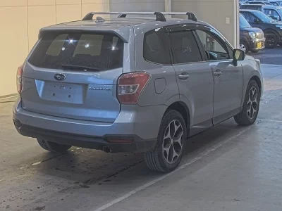 Subaru FORESTER  с аукциона в Японии