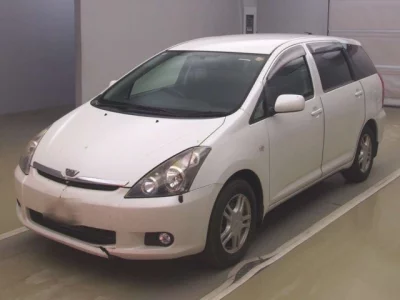 Toyota WISH  с аукциона в Японии