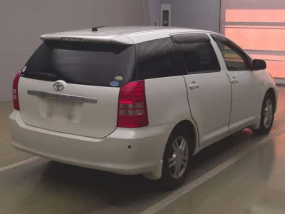 Toyota WISH  с аукциона в Японии