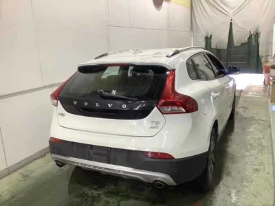 Volvo V40  с аукциона в Японии
