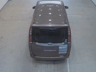 Toyota NOAH  с аукциона в Японии