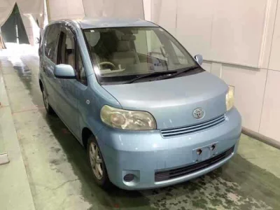 Toyota PORTE  с аукциона в Японии