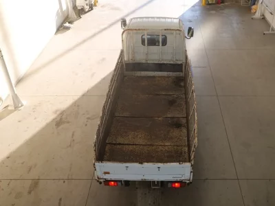 Toyota DYNA  с аукциона в Японии