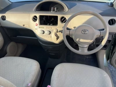 Toyota SIENTA  с аукциона в Японии