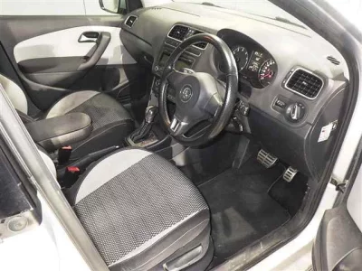 Volkswagen CROSS POLO  с аукциона в Японии