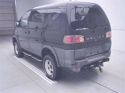 Mitsubishi DELICA