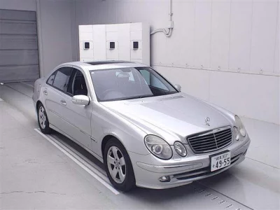 Mercedes-Benz E CLASS  с аукциона в Японии